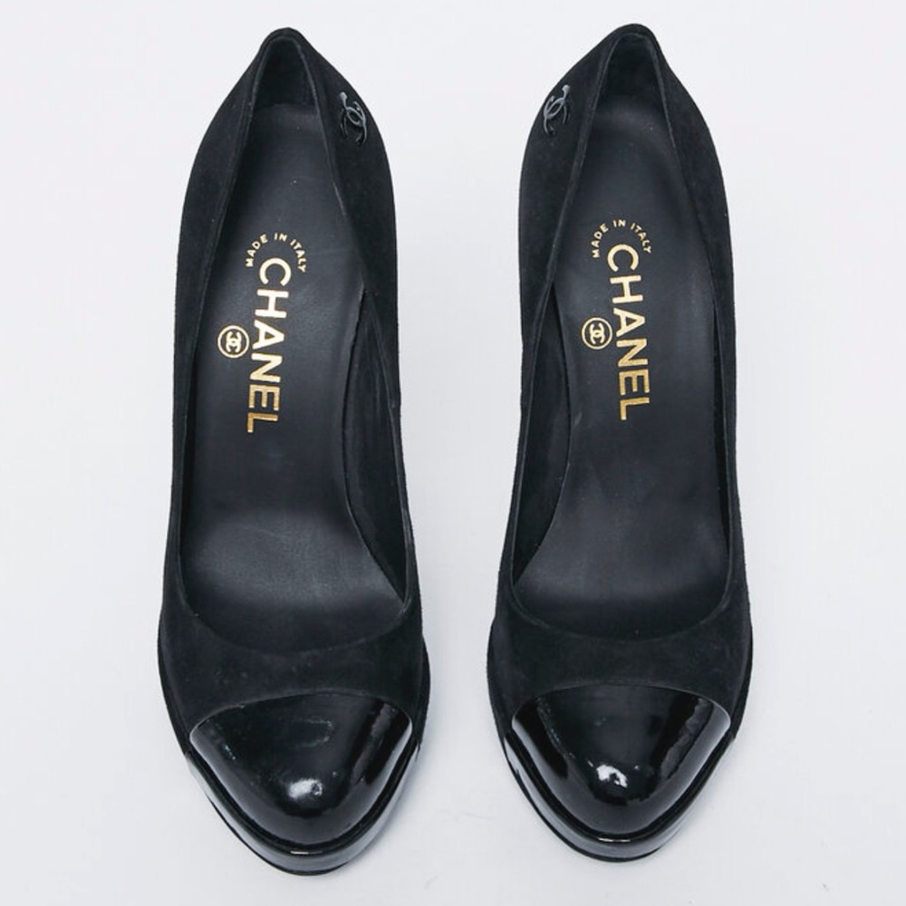 CHANEL Suede & Patent Leather Cap Toe (used)